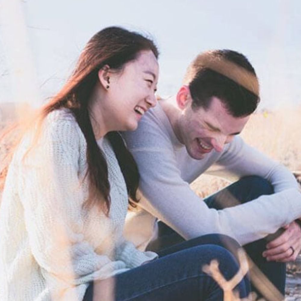 Bạn có tin vào tình yêu online không?